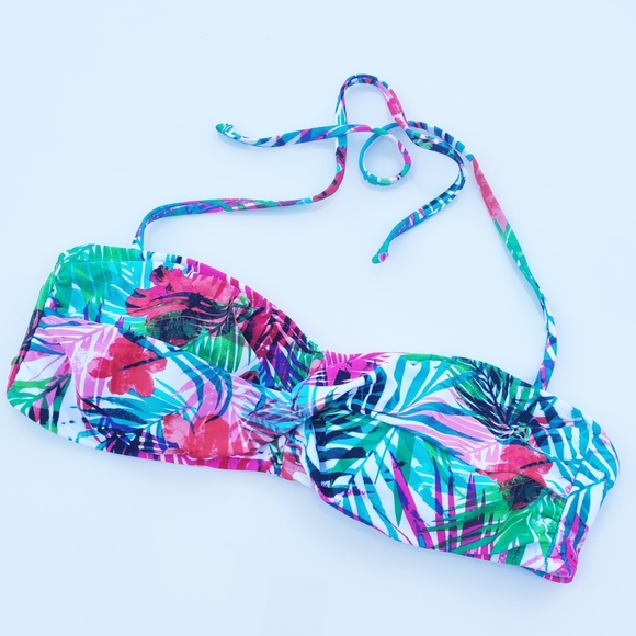Catalina Other - Catalina * Floral Twist Bikini Top XL